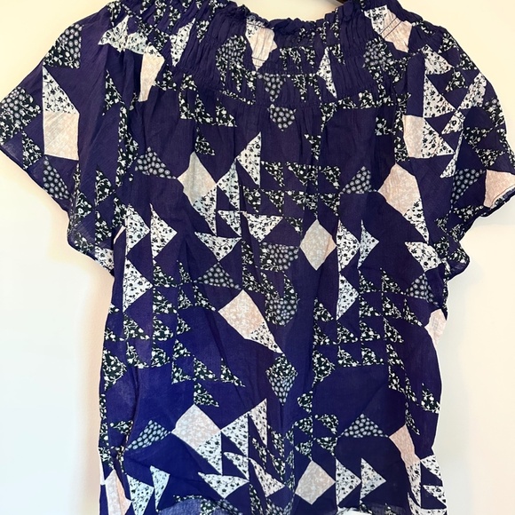 Madewell Smocked Mockneck Top in Patchwork Quilt — Size Medium | Like New - Picture 4 of 6